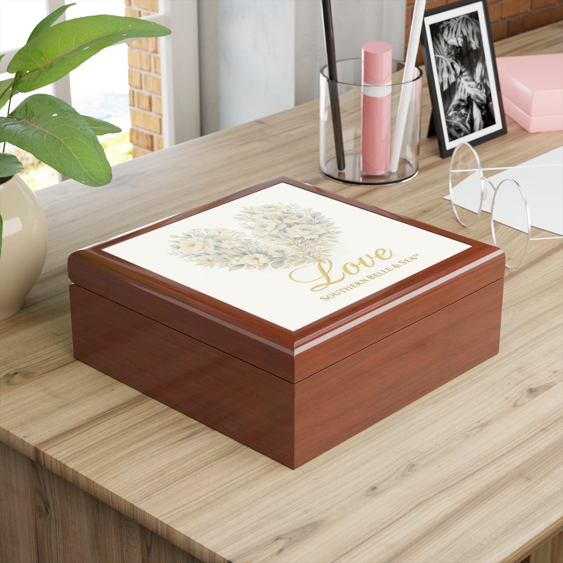 Vintage "LOVE" Floral Heart Jewelry Box | Southern Belle & Sea™ - Southern Belle & Sea
