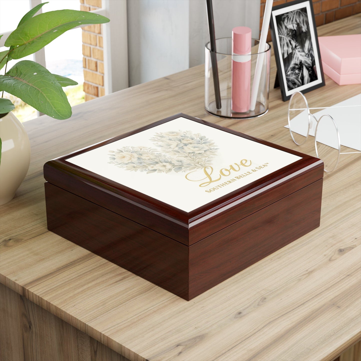 Vintage "LOVE" Floral Heart Jewelry Box | Southern Belle & Sea™ - Southern Belle & Sea