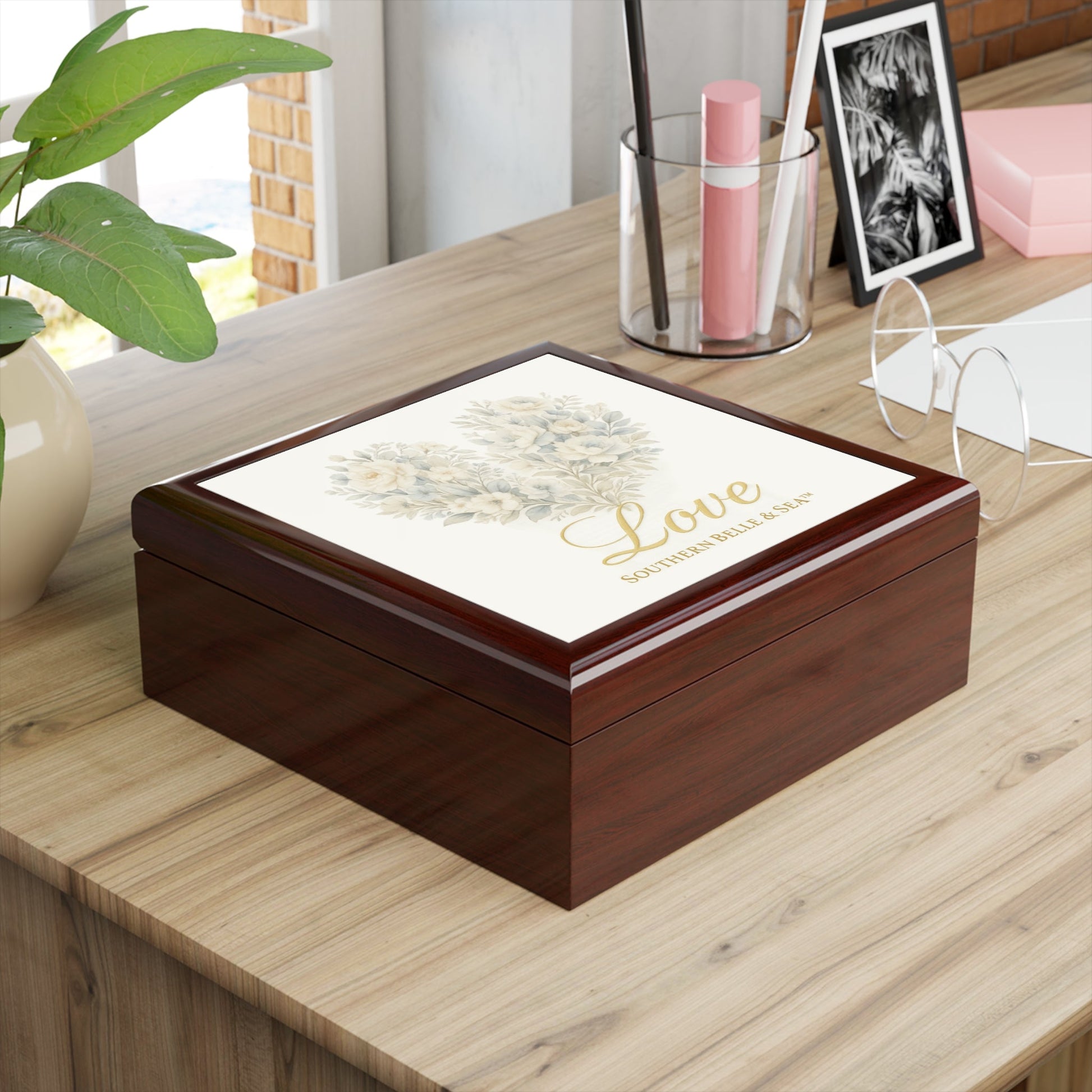 Vintage "LOVE" Floral Heart Jewelry Box | Southern Belle & Sea™ - Southern Belle & Sea